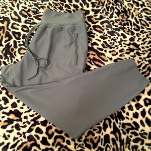 Old navy joggers- never worn